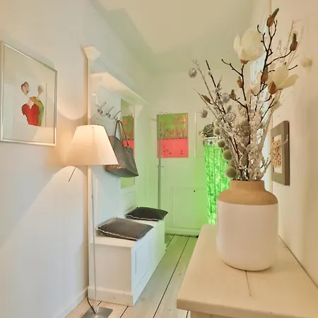 Apartment Ocean Breeze No 6 *