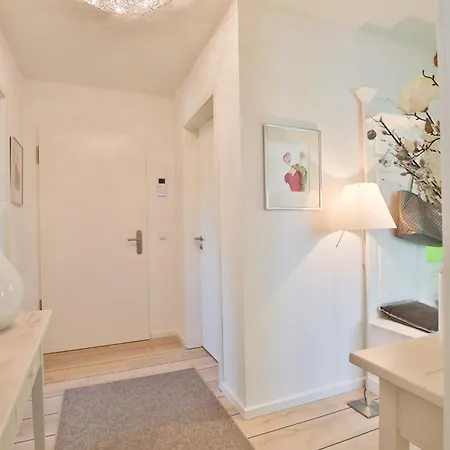 Ocean Breeze No 6 Timmendorfer Strand